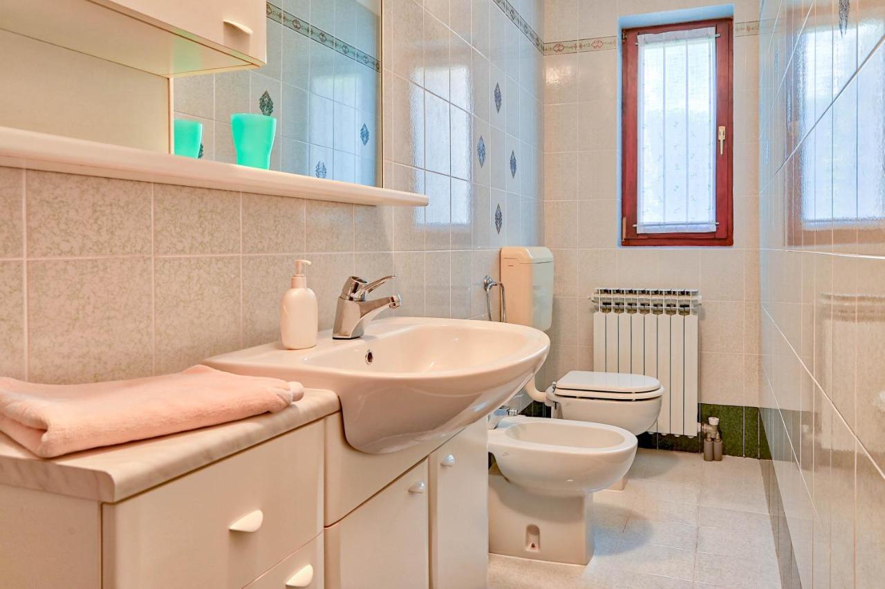 Iby Apartment Pula Bagian luar foto