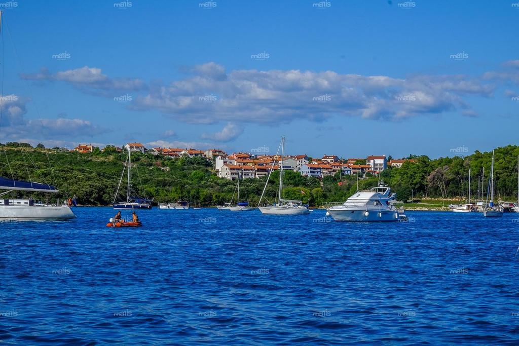 Iby Apartment Pula Bagian luar foto